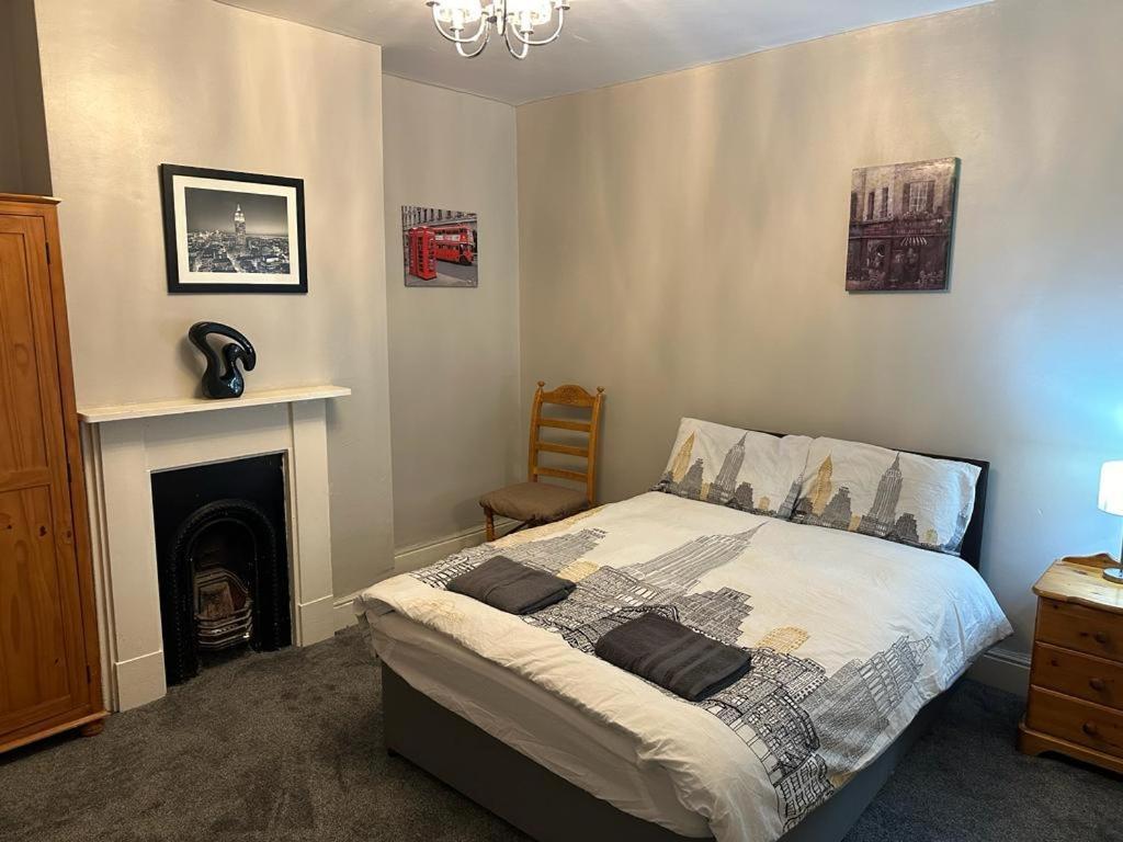 Luton Town House Near Airport Apartman Kültér fotó