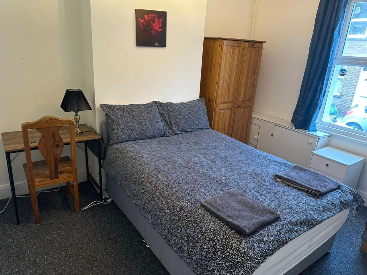 Luton Town House Near Airport Apartman Kültér fotó
