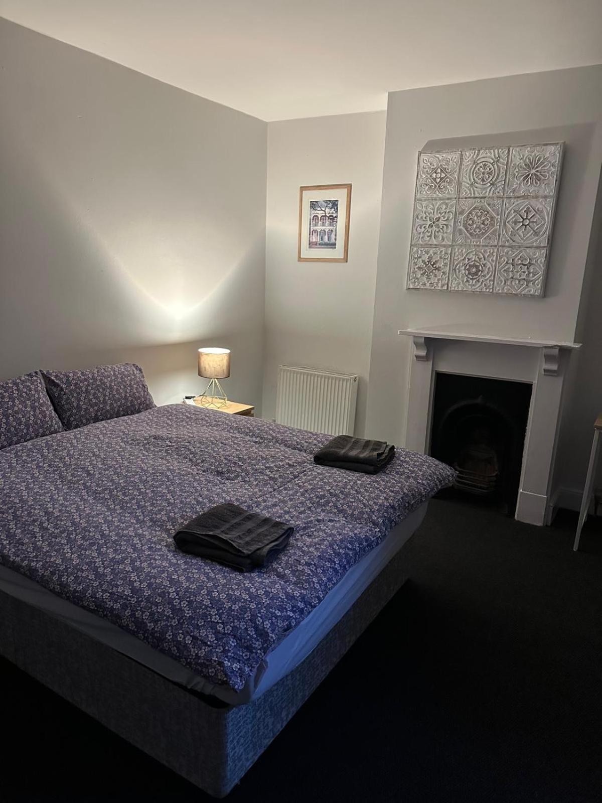 Luton Town House Near Airport Apartman Kültér fotó