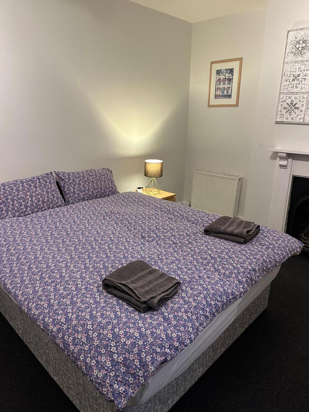 Luton Town House Near Airport Apartman Kültér fotó